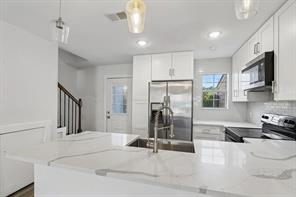 2400 Jupiter Road - Photo 2