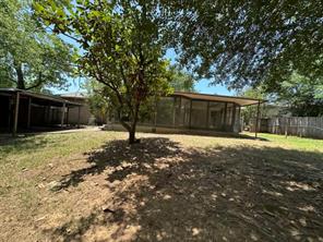 305 Butler Street - Photo 3
