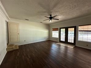 305 Butler Street - Photo 5