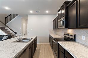 2833 Bellflower Drive - Photo 2