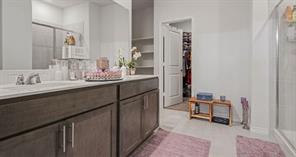 1613 Grand Villa Street - Photo 14