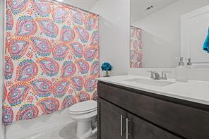 1613 Grand Villa Street - Photo 23
