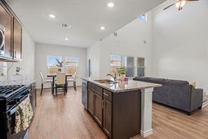 1613 Grand Villa Street - Photo 6