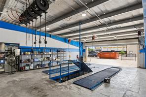4001 S Buckner Boulevard - Photo 21