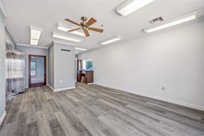 107 Fannin Street - Photo 2