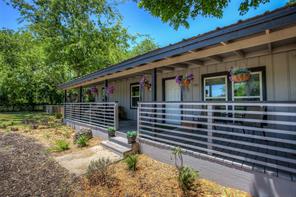 1101 Redoak Drive - Photo 1