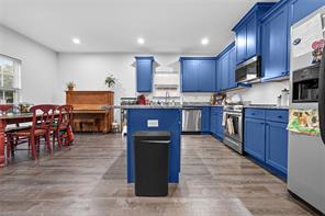 3103 Barling Street - Photo 1