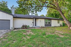 209 W 9th Street - Photo 1