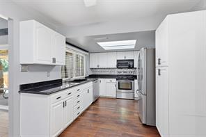 1014 Mountview Court - Photo 13