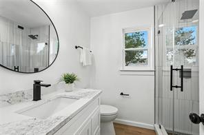 4303 Blackheath Road - Photo 32