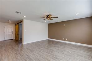 2604 Wesley Avenue - Photo 7