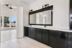 4040 Overlook Way - Photo 11