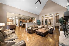905 Cipriani Drive - Photo 3