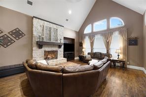 905 Cipriani Drive - Photo 4