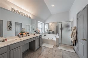 4820 Thames Drive - Photo 17