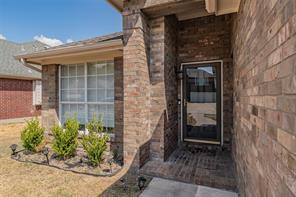 4820 Thames Drive - Photo 2