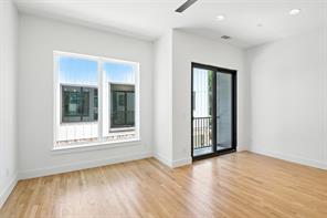 5837 Oram Street - Photo 3