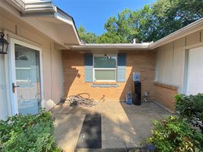 2711 Olympia Drive - Photo 3