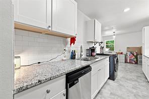 298 7th Street - Photo 15