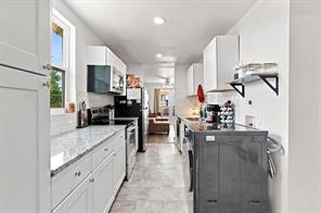 298 7th Street - Photo 17