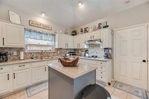 763 Livingston Drive - Photo 16