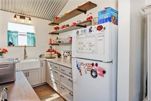148 Private Road 169 - Photo 34