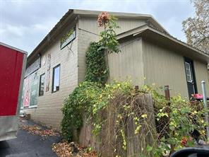 1211 S Armstrong Avenue - Photo 3