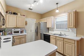 1701 Creekway Drive - Photo 7
