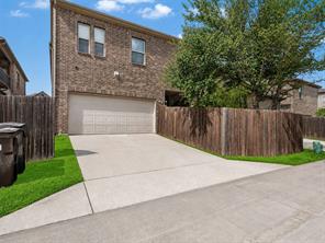 3016 Martello Lane - Photo 32