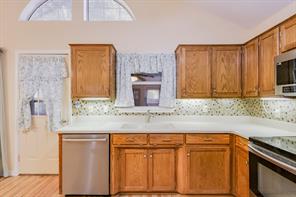 211 Faircrest Drive - Photo 11