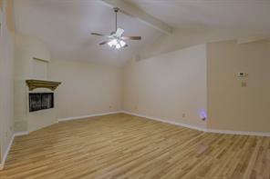 211 Faircrest Drive - Photo 4