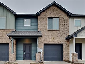 201 Briarwood Lane - Photo 1