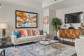 411 W 7th Street - Photo 1
