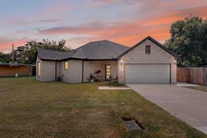 909 Marcellus Court - Photo 1