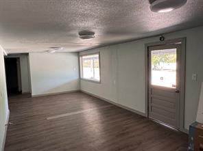 1500 S Oak Avenue - Photo 3