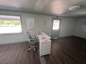 1500 S Oak Avenue - Photo 4