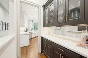 5638 Greenbrier Drive - Photo 9