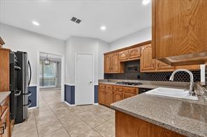 106 Sceptre Drive - Photo 10