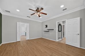 106 Sceptre Drive - Photo 14