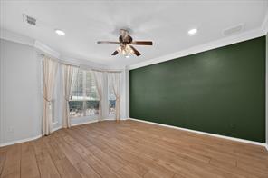 106 Sceptre Drive - Photo 15
