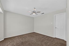106 Sceptre Drive - Photo 24