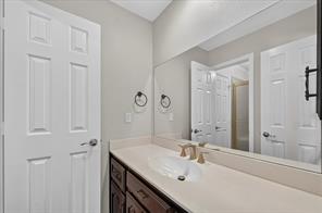 106 Sceptre Drive - Photo 27