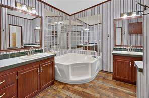 2307 NE 2nd Street - Photo 19