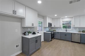 4815 Kelman Street - Photo 18