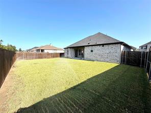 402 Coyote Creek Drive - Photo 16