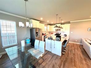 402 Coyote Creek Drive - Photo 5