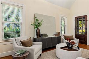 907 Monte Vista Drive - Photo 3