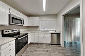 1480 Saint Patrick Drive - Photo 4