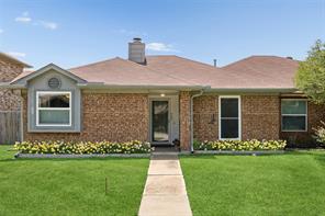 563 Lee Drive - Photo 1