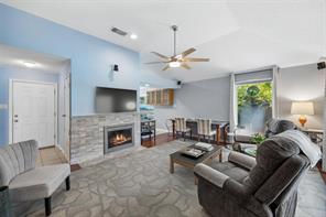 563 Lee Drive - Photo 3